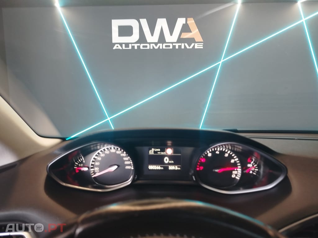 Peugeot 308 1.2 PureTech Business Line