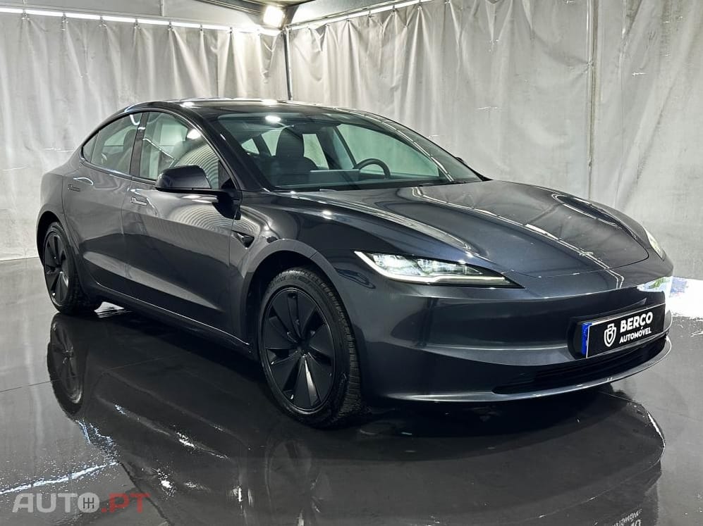 Tesla Model 3 Standard Range Plus RWD