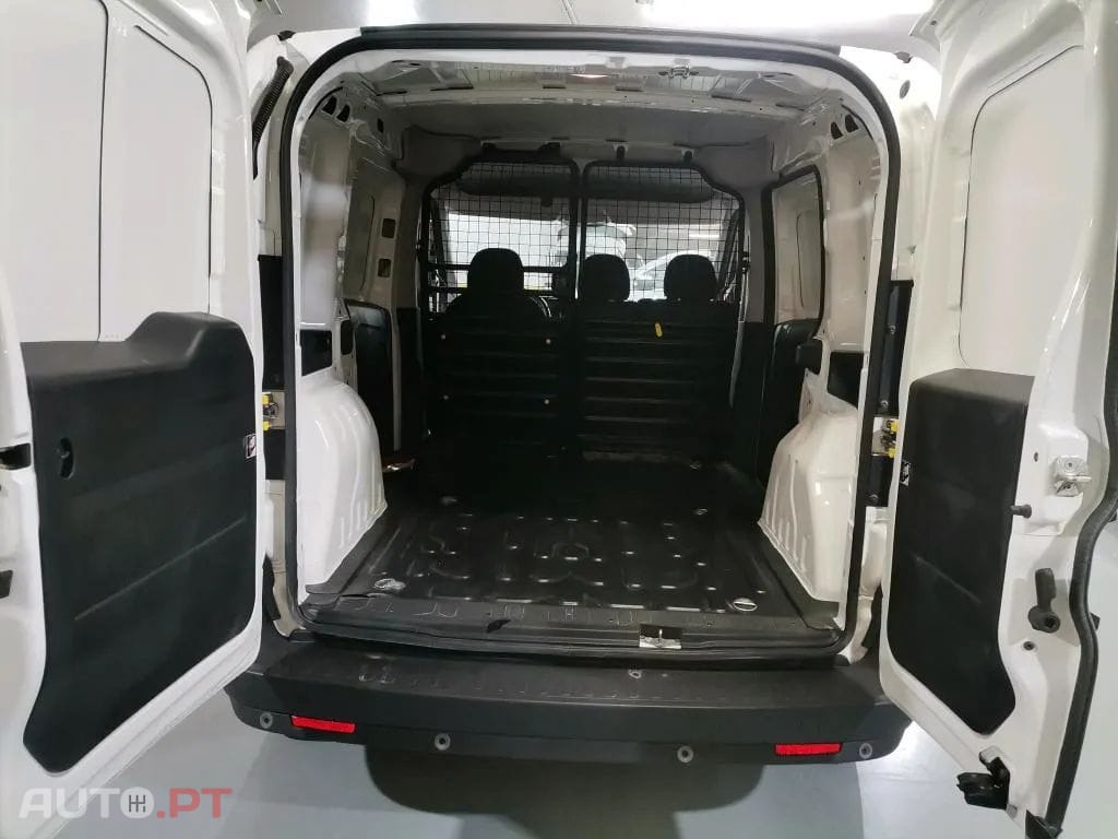 Fiat Doblo Cargo 1.3 MJ Easy 3L