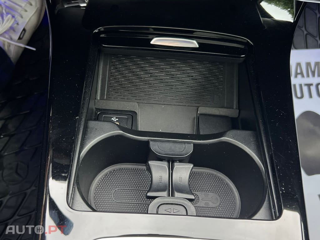 Mercedes-Benz A 250 e AMG Line