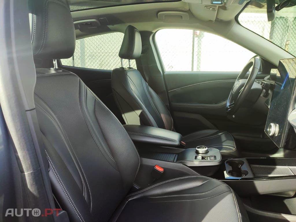 Ford Mustang Mach-E Premium