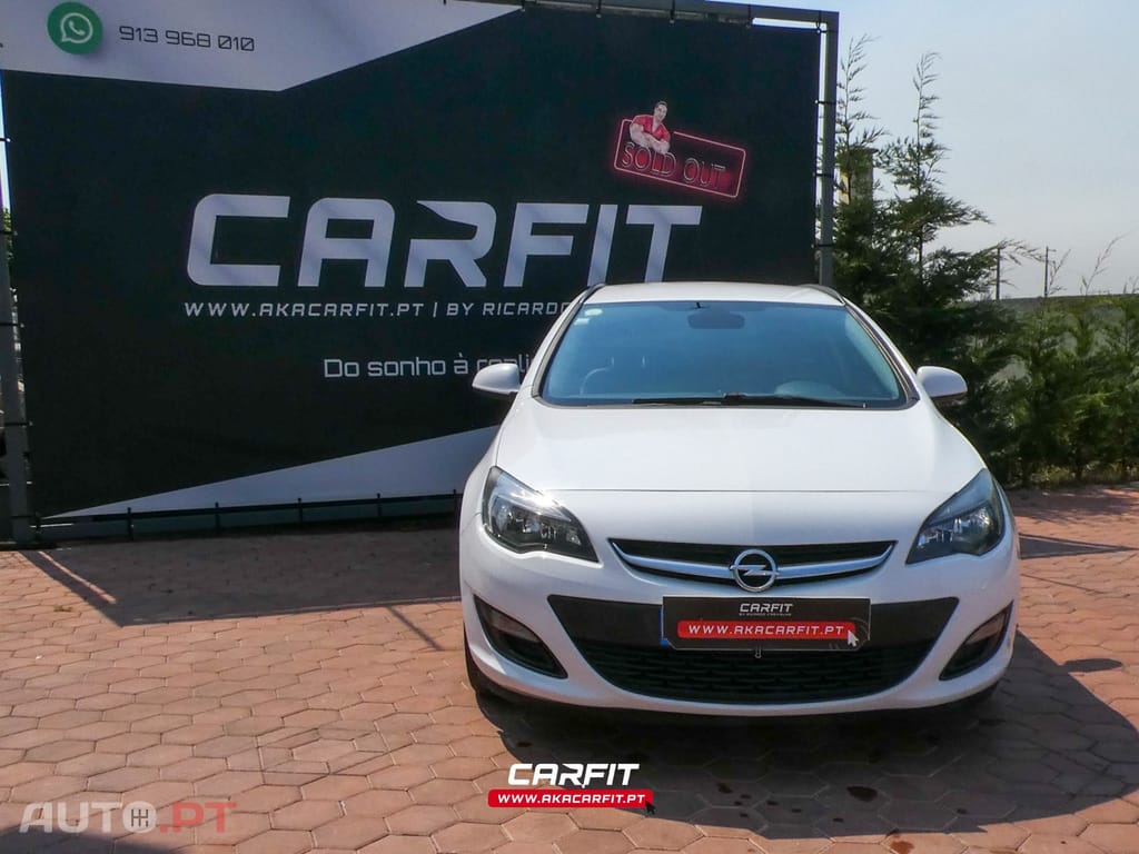 Opel Astra Outro