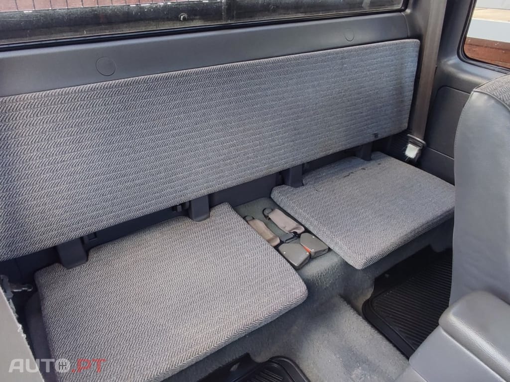 Toyota Hilux 2.4 D LN150LT C.Extra