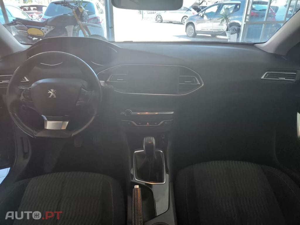 Peugeot 308 1.2 PureTech Style