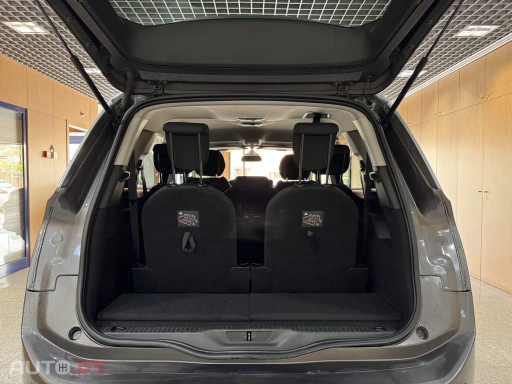 Citroen C4 SpaceTourer 1.5 BlueHDi Shine EAT8