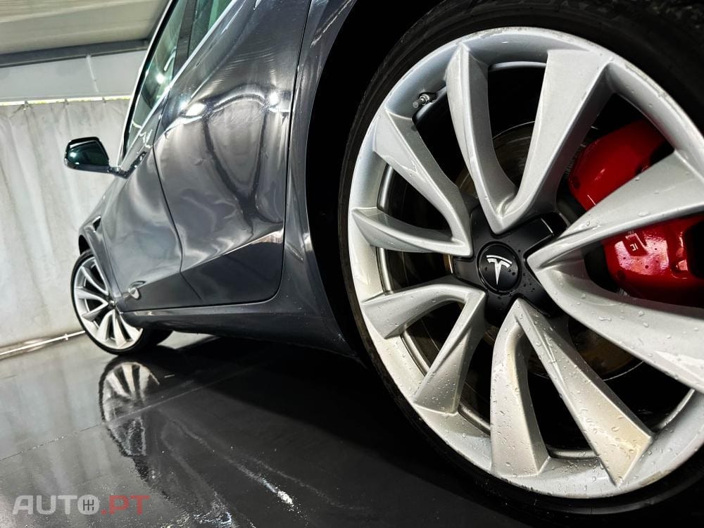 Tesla Model 3 Performance AWD