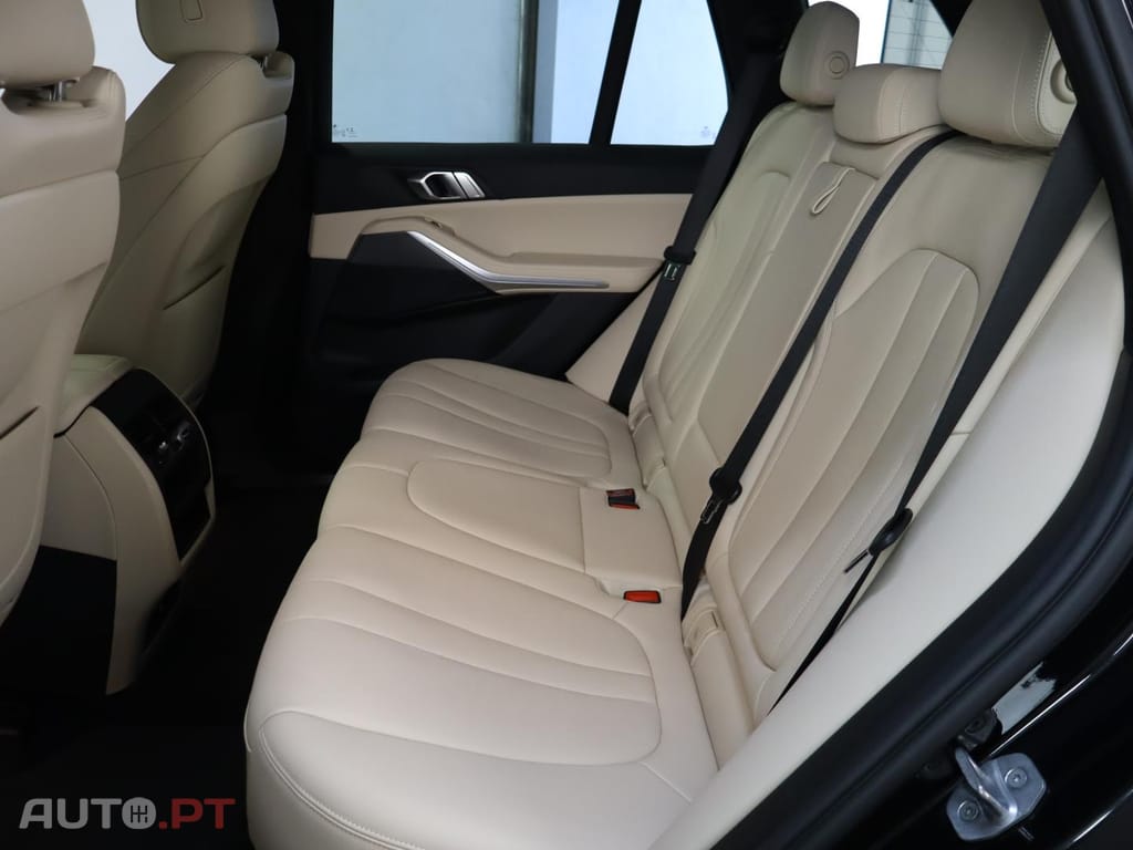 BMW X5 xDrive45e Auto