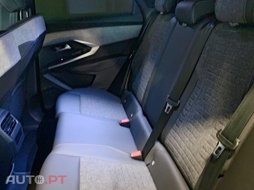 Peugeot E-3008 73 kWh Allure