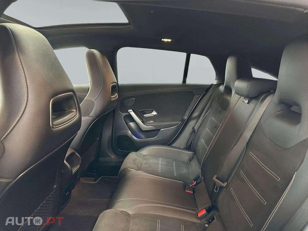 Mercedes-Benz CLA 250 e SB AMG PACK NIGHT I.V.A DEDUTÍVEL  