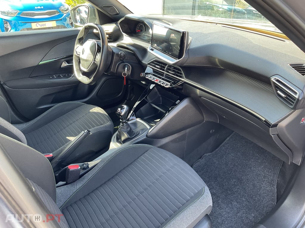 Peugeot 2008 1.2 PureTech Active Pack