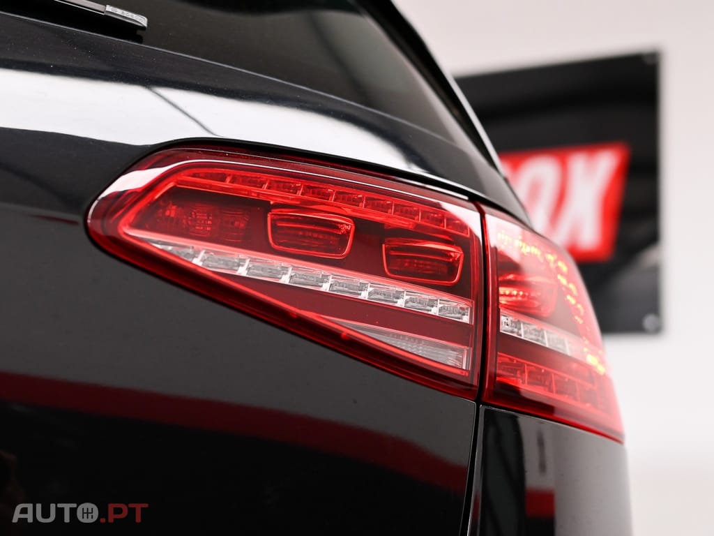 Volkswagen Golf 2.0 TSI GTI DSG