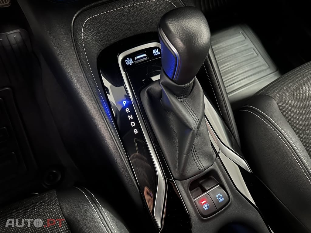 Toyota Corolla 1.8 Hybrid Exclusive