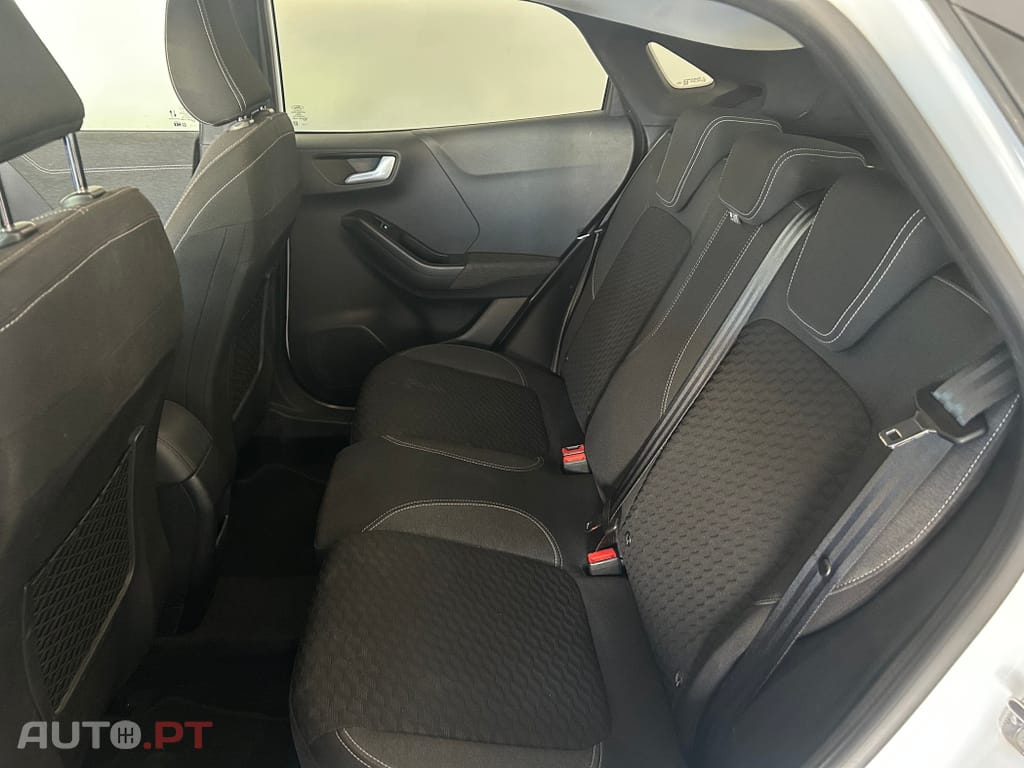 Ford Puma 1.0 EcoBoost MHEV Titanium Design