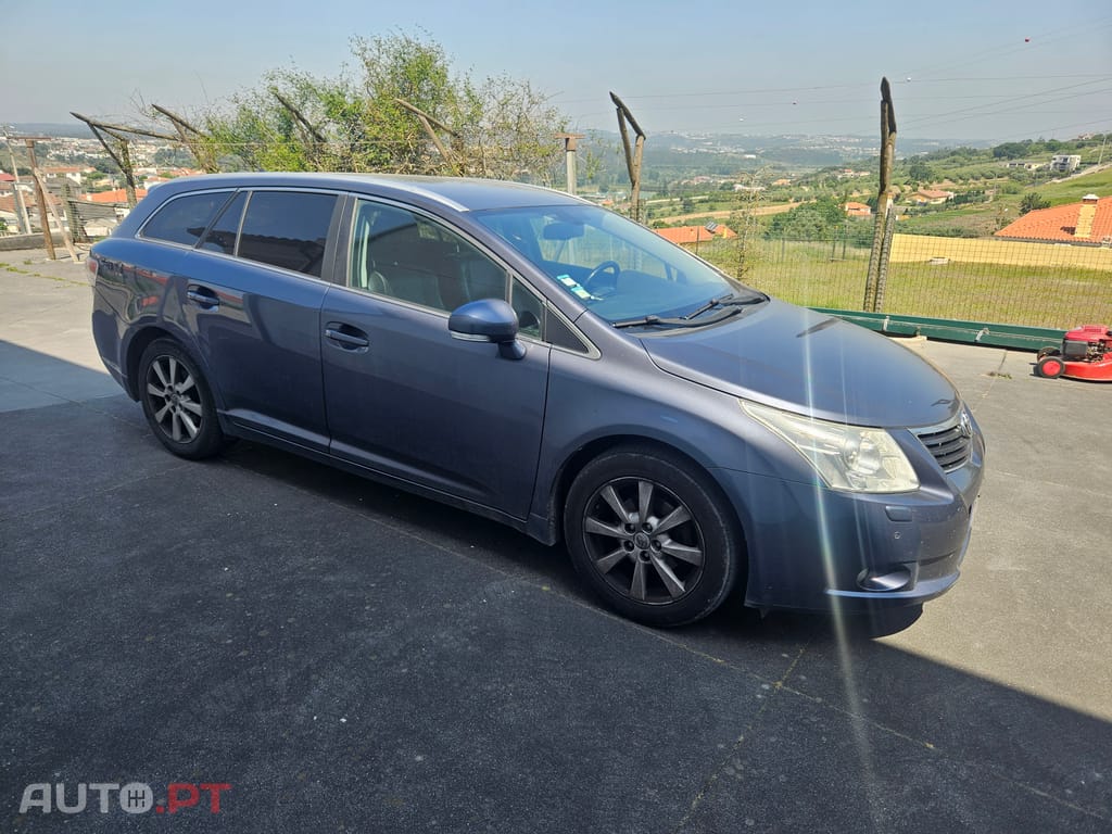 Toyota Avensis T27