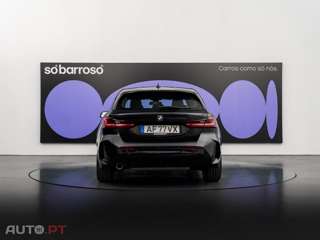 BMW 118 i Pack Desportivo M Auto