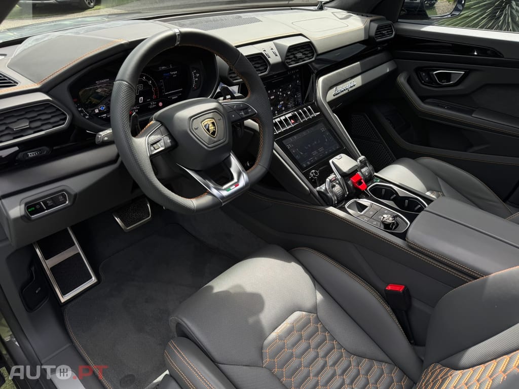 Lamborghini Urus 4.0 V8