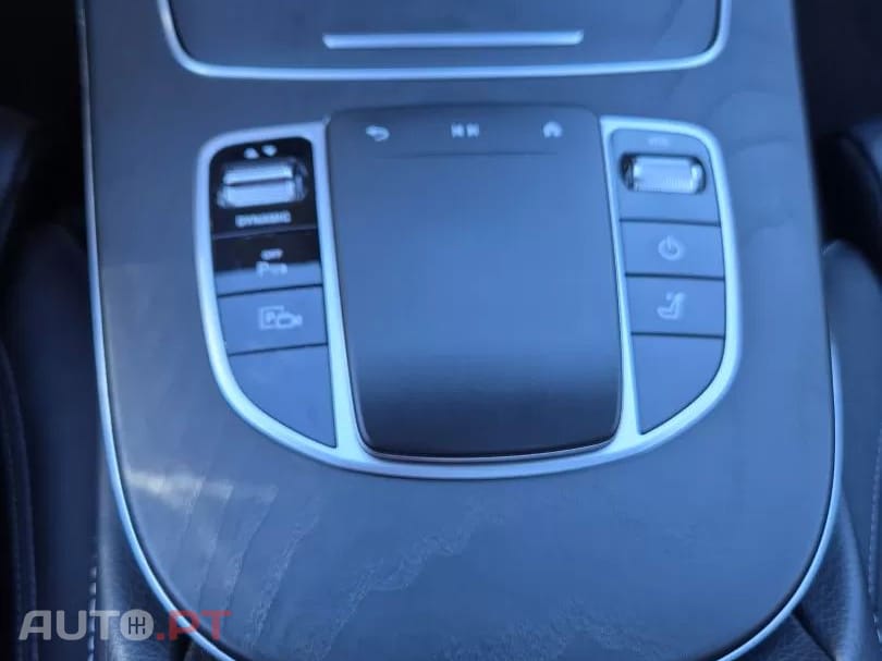 Mercedes-Benz E 300 9G-TRONIC AMG LINE 4 MATIC