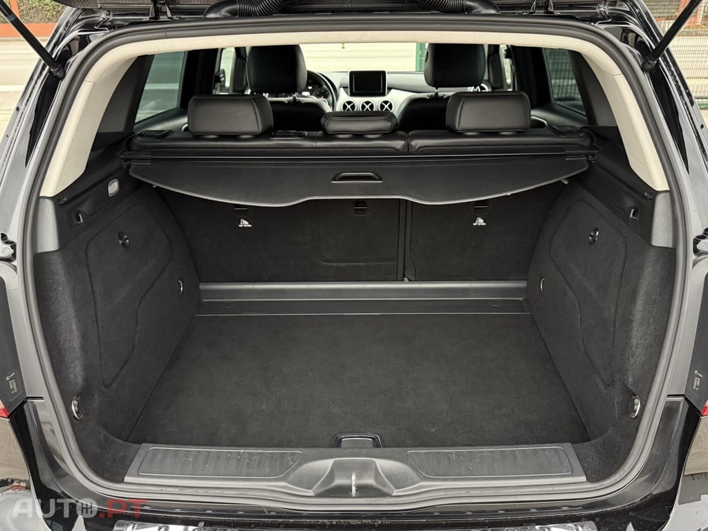Mercedes-Benz B 180 d Style