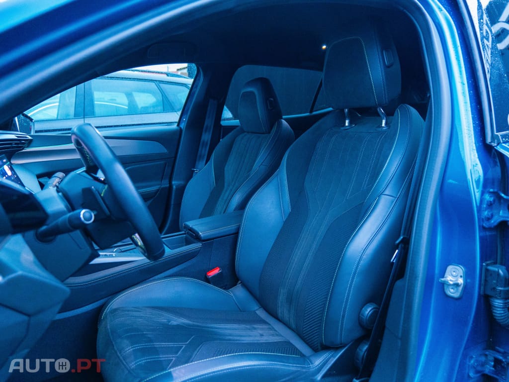 Peugeot 408 1.2 PureTech GT EAT8