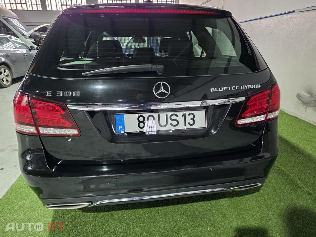 Mercedes-Benz E 300 BlueTEC Hybrid Elegance