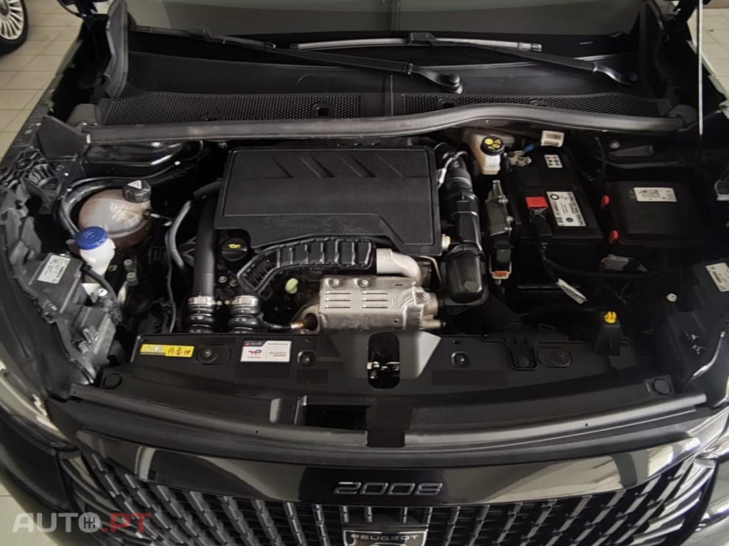 Peugeot 2008 1.2 PureTech Allure Pack