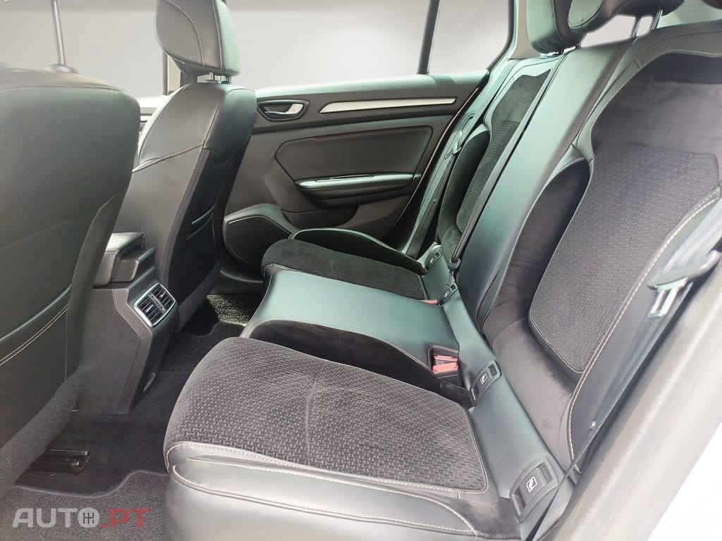 Renault Mégane Sport Tourer TCE 130 ENERGY EDC INTENS