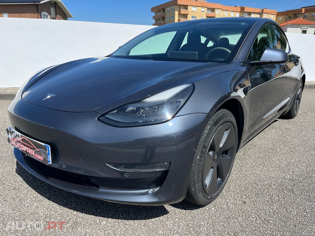 Tesla Model 3 Long Range AWD Dual Motor