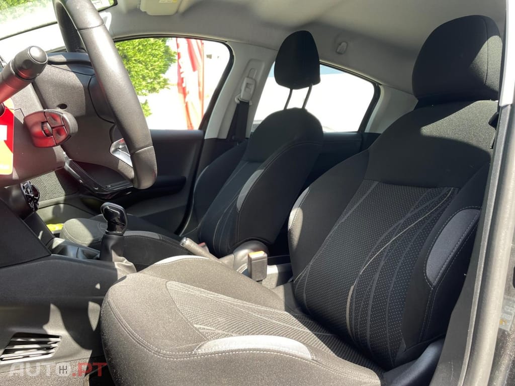 Peugeot 208 1.2 PureTech Active