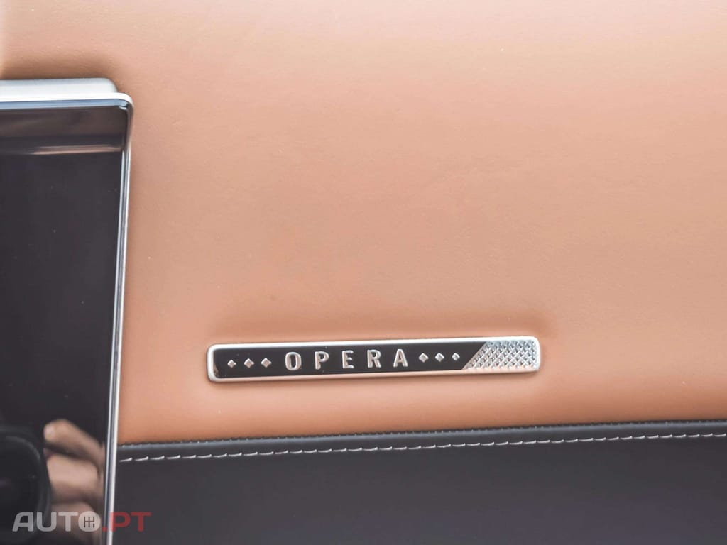 DS DS7 Crossback E-Tense 4x4 Opera EAT8