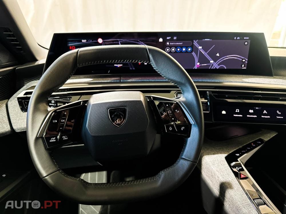 Peugeot 5008 1.2 Hybrid Allure Pack e-DCS6