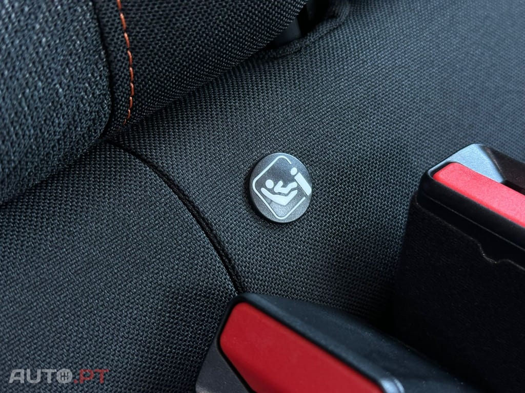 Peugeot E-208 50 kWh Style