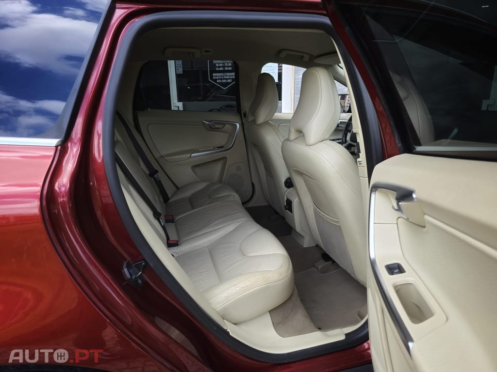 Volvo XC60 2.4 D Momentum Geartronic