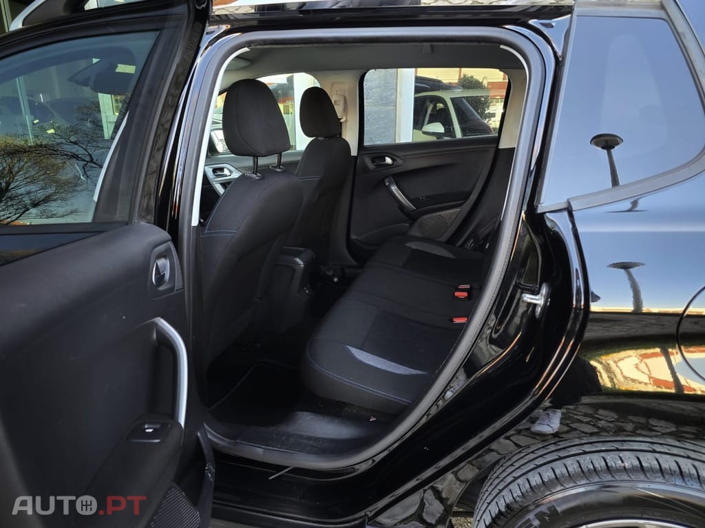 Peugeot 2008 1.6 BlueHDi Style