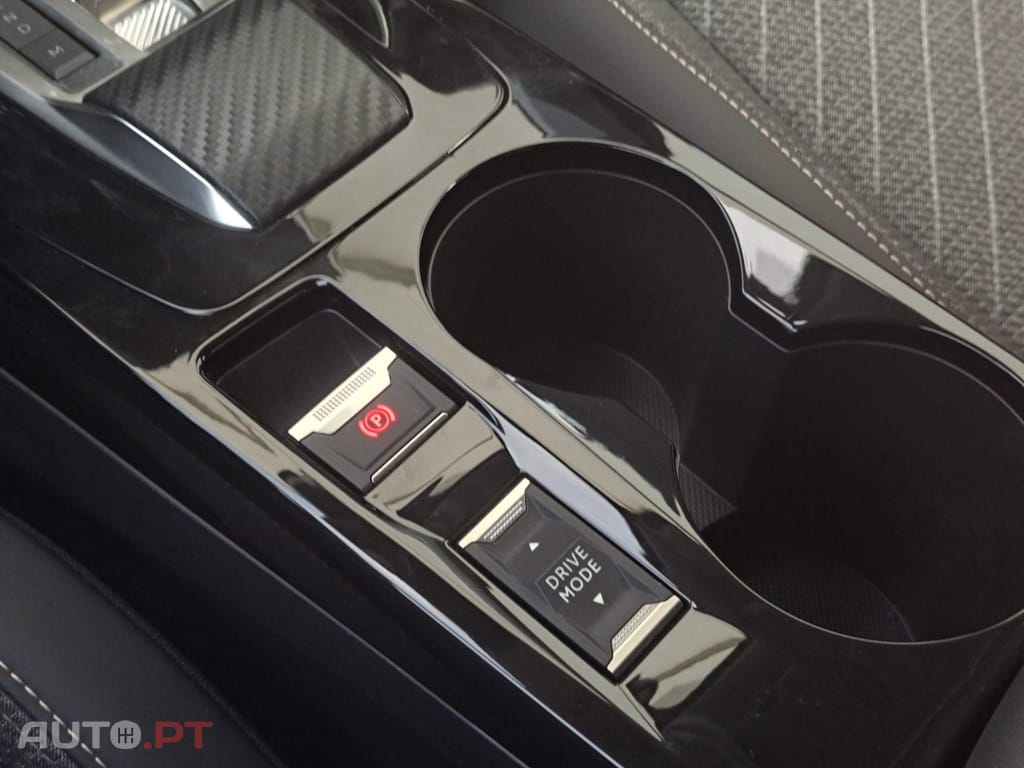 Peugeot 208 1.2 Hybrid Allure e-DCS6