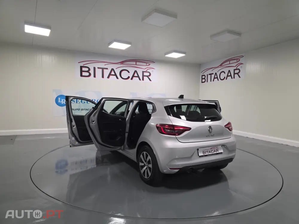Renault Clio 1.0 TCe Evolution — fotografia 48