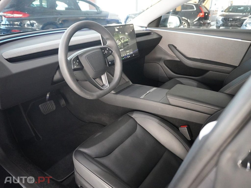 Tesla Model 3 Standard Range Plus RWD