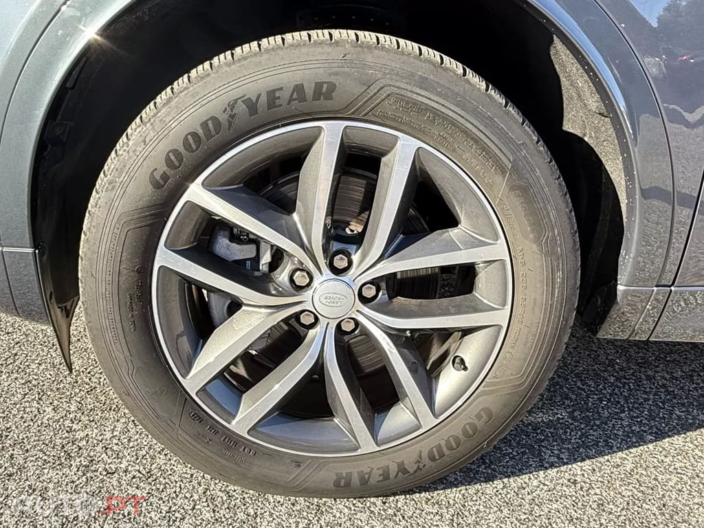 Land Rover Discovery Sport 1.5 I3 P270e AWD Dynamic SE
