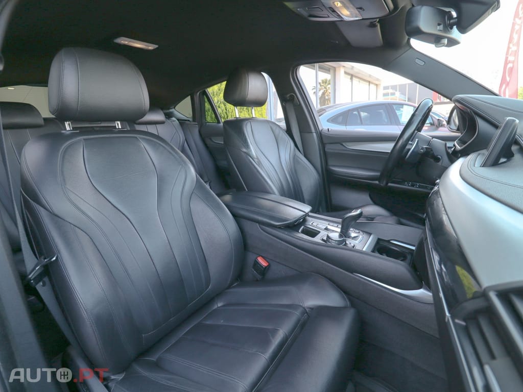 BMW X6 30 d xDrive Pack M — fotografia 10