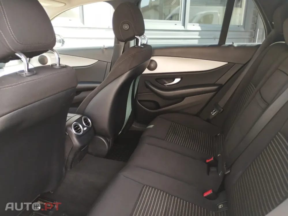 Mercedes-Benz E 220 E 220d Shooting Brake Avantgarde