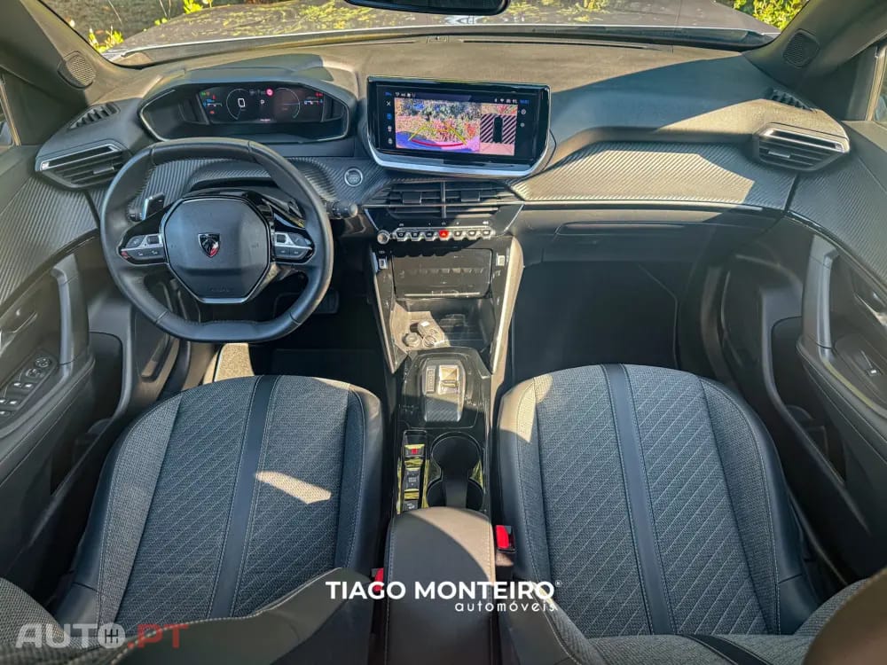 Peugeot 2008 1.2 Hybrid Allure e-DCS6
