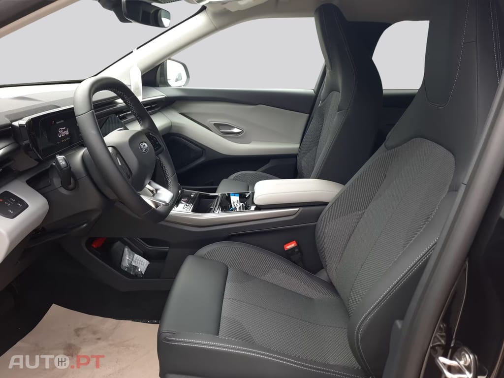 Ford Explorer RWD 77 KWH I.V.A DEDUTIVEL 