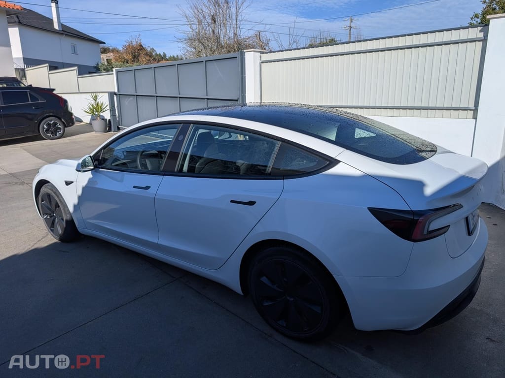 Tesla Model 3 Tração Traseira Premium