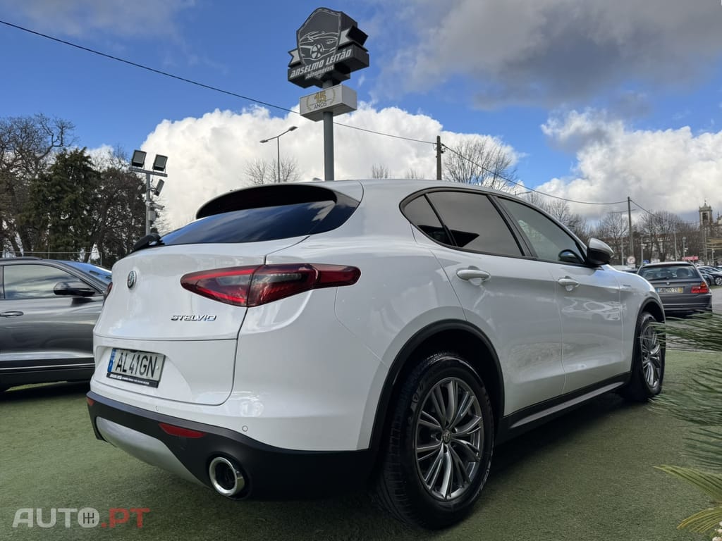 Alfa Romeo Stelvio 2.2 D Super AT8