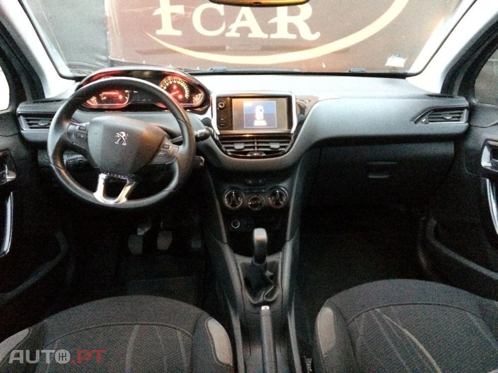 Peugeot 208 1.2 PureTech Allure