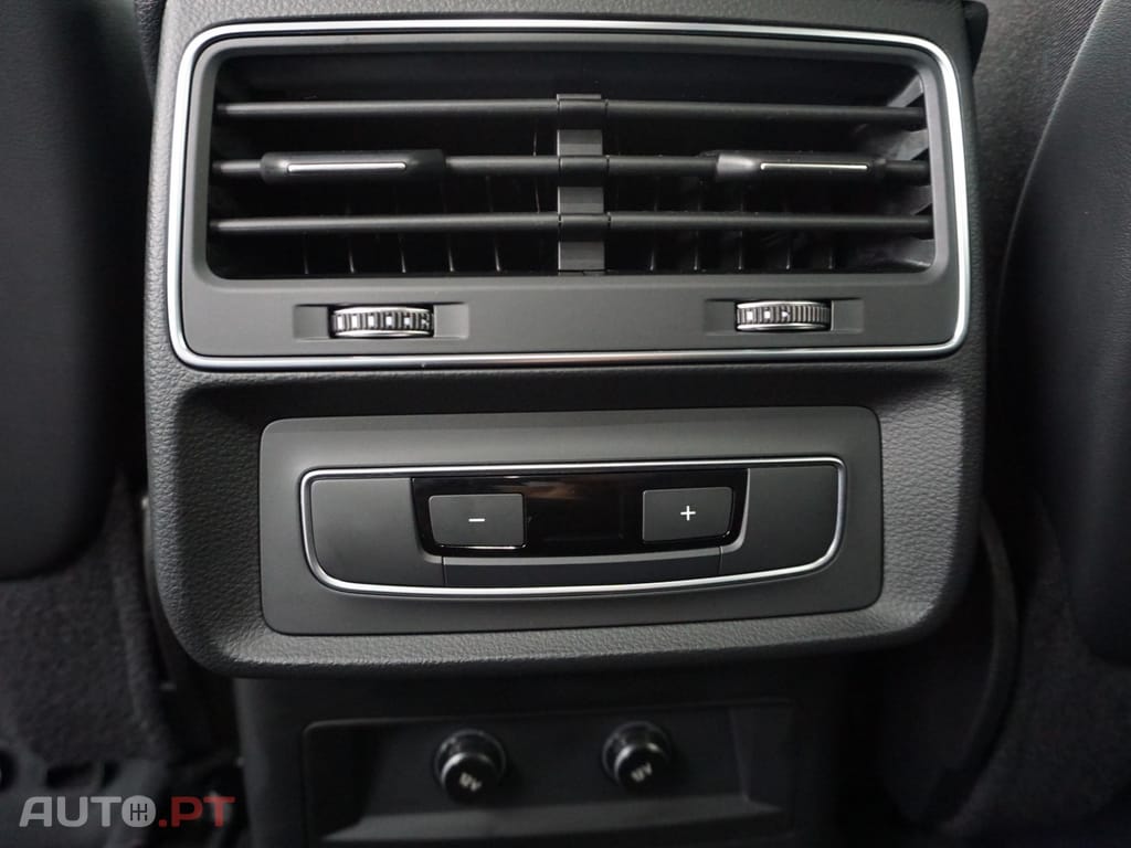 Audi Q8 55 TFSIe quattro Tiptronic competition plus