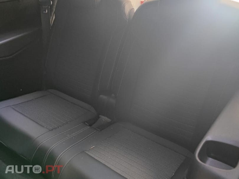 Peugeot E-5008 73 kWh Allure