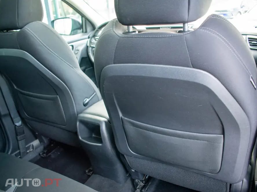 Nissan Qashqai 1.5 dCi N-Connecta J18