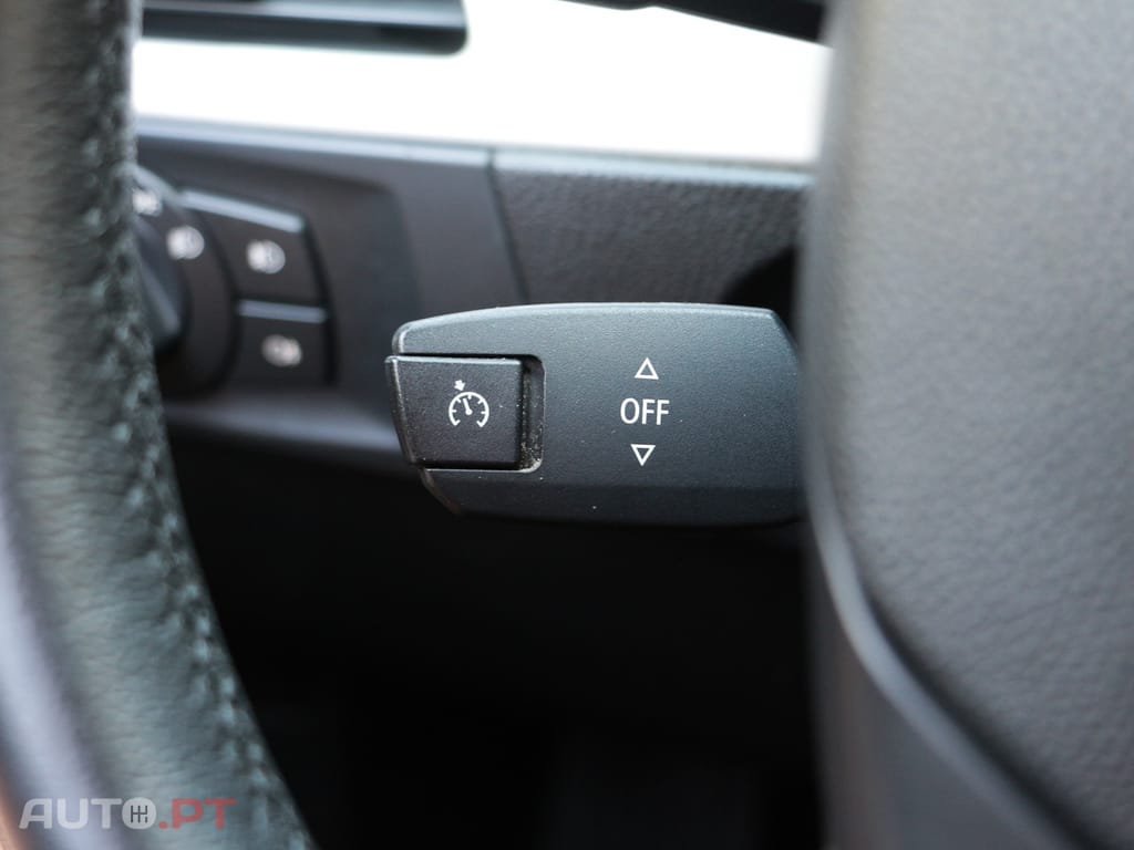 BMW 320 d Touring Navigation Sport