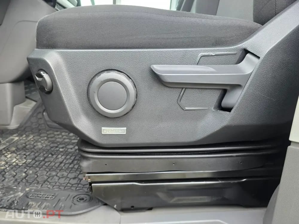 Volkswagen Crafter 35 2.0 TDI L3H3 Médio Tecto Alto