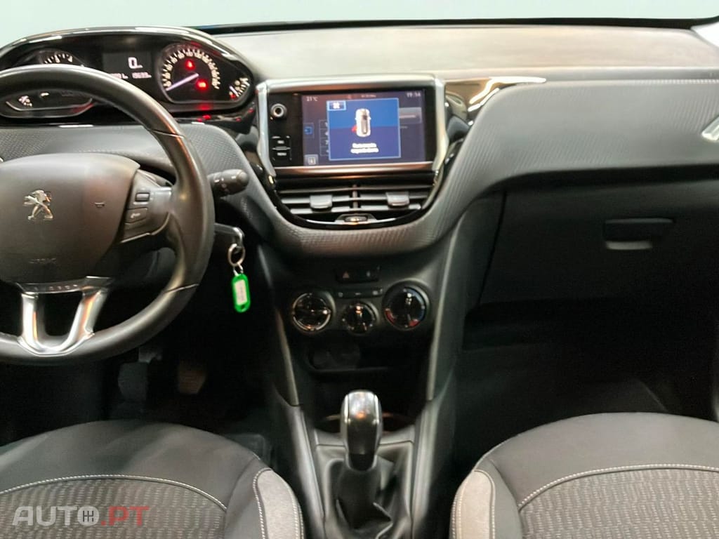 Peugeot 208 1.2 VTi Style